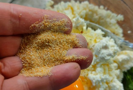 Фото шага рецепта Творожная начинка для блинов 191419 шаг 6  