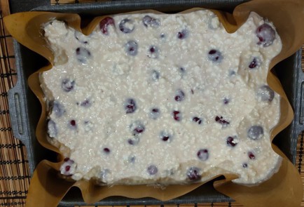 Фото шага рецепта Творожная запеканка с черешней 174241 шаг 7  