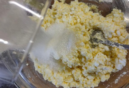 Фото шага рецепта Творожная запеканка с грушами 175698 шаг 8  