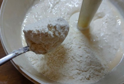 Фото шага рецепта Творожная запеканка с клюквой и лимонной цедрой 176173 шаг 9  