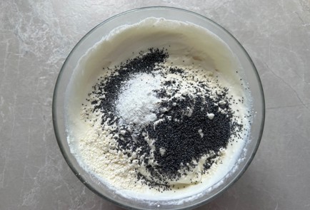 Фото шага рецепта Творожная запеканка с маком 190127 шаг 7  