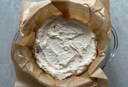 Фото шага рецепта Творожная запеканка с малиной 186995 шаг 10