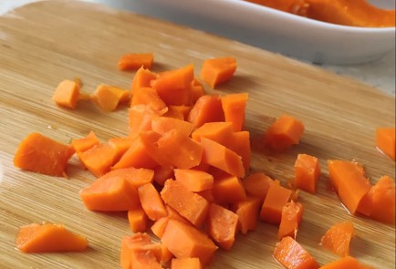 Фото шага рецепта Творожная запеканка с тыквой 163294 шаг 4