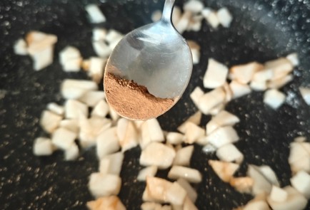 Фото шага рецепта Творожная запеканка с яблоком 190558 шаг 10  