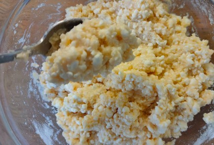 Фото шага рецепта Творожная запеканка со смородиной 189424 шаг 9  