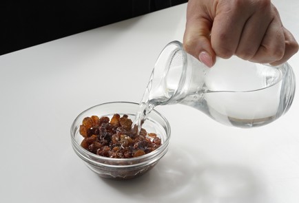 Фото шага рецепта Творожная запеканка в мультиварке 173382 шаг 3  