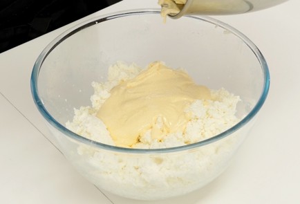 Фото шага рецепта Творожная запеканка 126277 шаг 2  