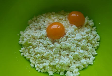 Фото шага рецепта Творожная запеканка 186659 шаг 2  