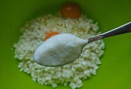 Фото шага рецепта Творожная запеканка 186659 шаг 3  