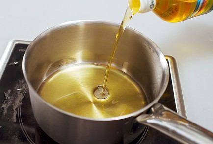 Фото шага рецепта Творожные пончики в сахарной пудре 27368 шаг 2  