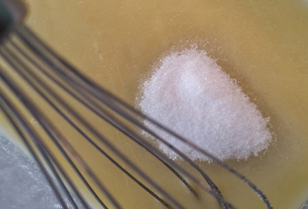 Фото шага рецепта Творожник с черешней 173903 шаг 6  