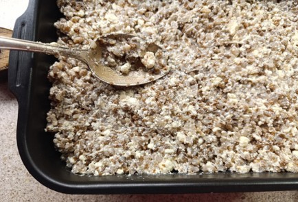 Фото шага рецепта Запеканка творожногречневая 190848 шаг 10  