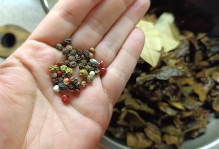 Фото шага рецепта Грибная икра 190849 шаг 3  