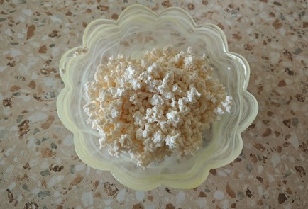 Фото шага рецепта Творожноклубничный десерт 186490 шаг 1  