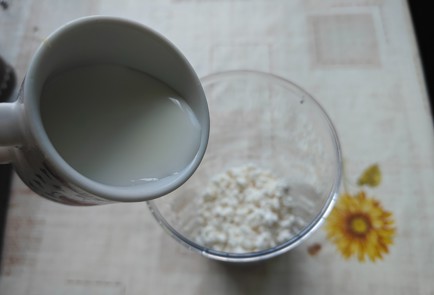 Фото шага рецепта Творожноклубничный десерт 186490 шаг 4  