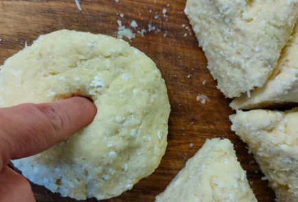 Фото шага рецепта Творожносырные бейглы 189134 шаг 15  