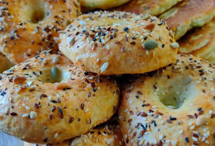 Фото шага рецепта Творожносырные бейглы 189134 шаг 23  