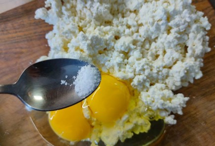 Фото шага рецепта Творожносырные бейглы 189134 шаг 4  