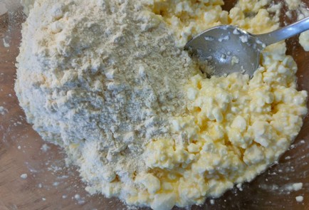 Фото шага рецепта Творожносырные бейглы 189134 шаг 7  