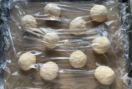 Фото шага рецепта Творожные булочки 187003 шаг 10  