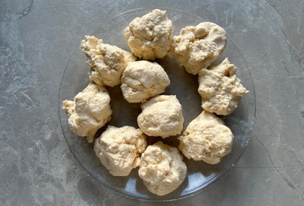 Фото шага рецепта Творожные булочки 187003 шаг 8  