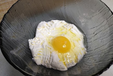 Фото шага рецепта Творожные булочки 190425 шаг 1  