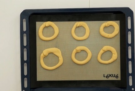 Фото шага рецепта Творожные кольца 136986 шаг 7  