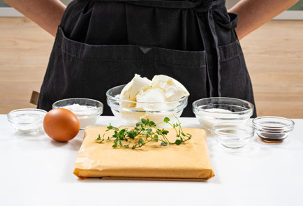 Фото шага рецепта Творожные слойки в аэрогриле 189337 шаг 1  