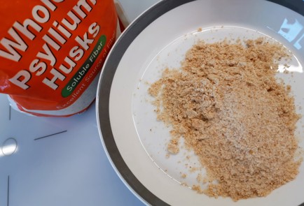 Фото шага рецепта Творожные лепешки 188845 шаг 3  