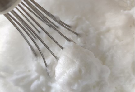 Фото шага рецепта Творожные оладьи с апельсиновой цедрой 173453 шаг 8  