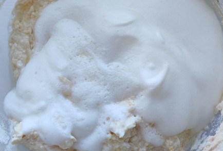 Фото шага рецепта Творожные оладьи с апельсиновой цедрой 173453 шаг 9  