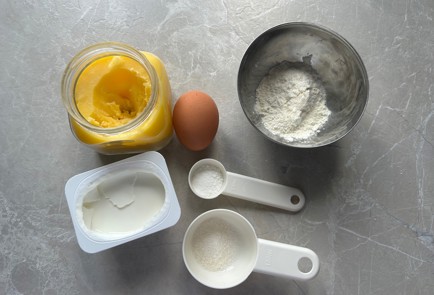 Фото шага рецепта Творожные оладьи 190037 шаг 1  