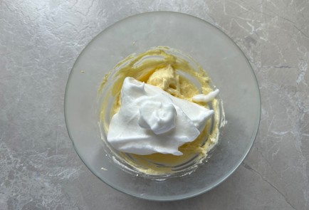 Фото шага рецепта Творожные оладьи 190037 шаг 6  