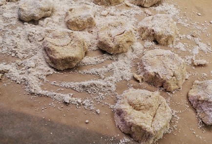 Фото шага рецепта Творожные пирожки из овсяной муки 140178 шаг 7  