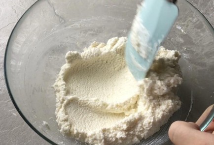 Фото шага рецепта Творожные сочники 174343 шаг 10  