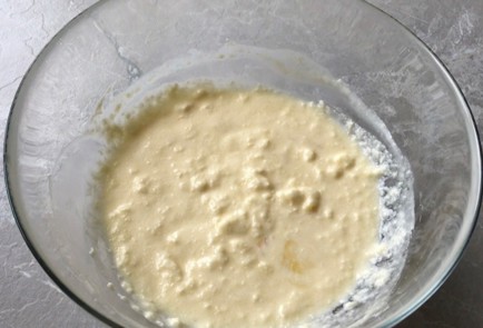 Фото шага рецепта Творожные сочники 174343 шаг 5  