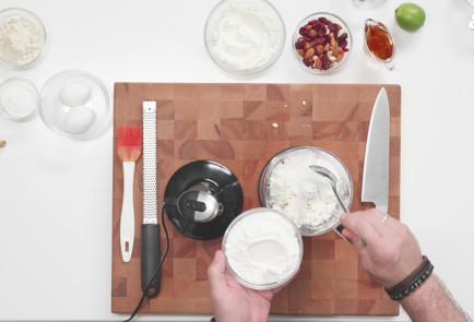 Фото шага рецепта Творожные вафли с протеином 189846 шаг 2  