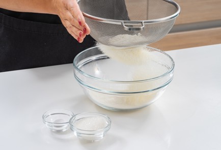 Фото шага рецепта Творожные вафли 174649 шаг 3  