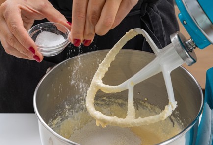 Фото шага рецепта Творожные вафли 174649 шаг 6  