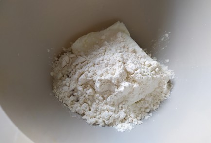 Фото шага рецепта Творожные ватрушки с абрикосом 189427 шаг 2  