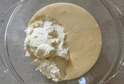 Фото шага рецепта Творожный бисквит с орехами 186469 шаг 6  