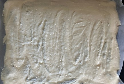 Фото шага рецепта Творожный бисквит с орехами 186469 шаг 7  