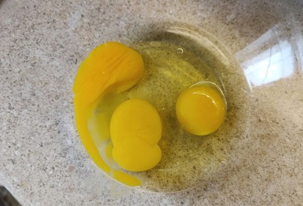 Фото шага рецепта Творожный кекс с изюмом 190658 шаг 4  