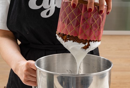 Фото шага рецепта Творожный кулич без дрожжей 176178 шаг 11  