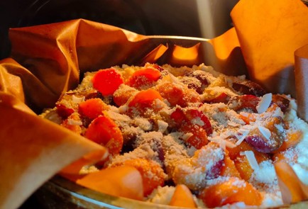 Фото шага рецепта Творожный пирог с абрикосами и сливой 190230 шаг 11  