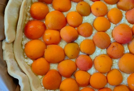 Фото шага рецепта Творожный пирог с абрикосами 189875 шаг 13  