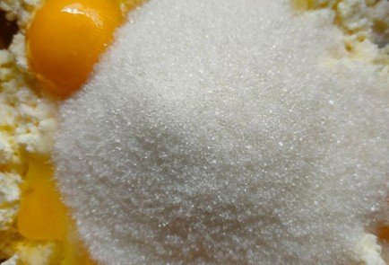 Фото шага рецепта Творожный пирог с яблоками 191295 шаг 4