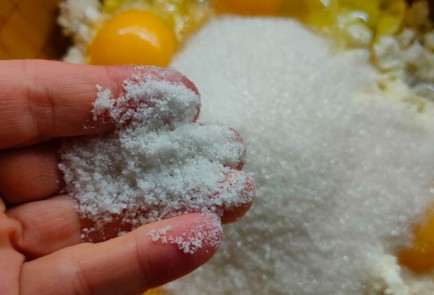 Фото шага рецепта Творожный пирог с яблоками 191295 шаг 5