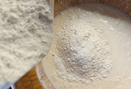 Фото шага рецепта Творожный пирог со сливами 190642 шаг 10  