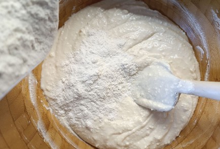 Фото шага рецепта Творожный пирог со сливами 190642 шаг 11  